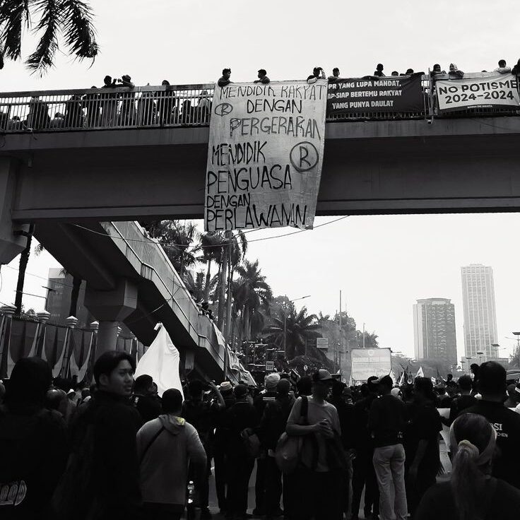 Melek Politik itu Penting, Biar Keadaan Ngga Makin Genting!