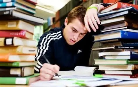 Perfoma Kerja Jadi Meningkat Karena Tekanan? Yuk Kenali Deadline Effect!